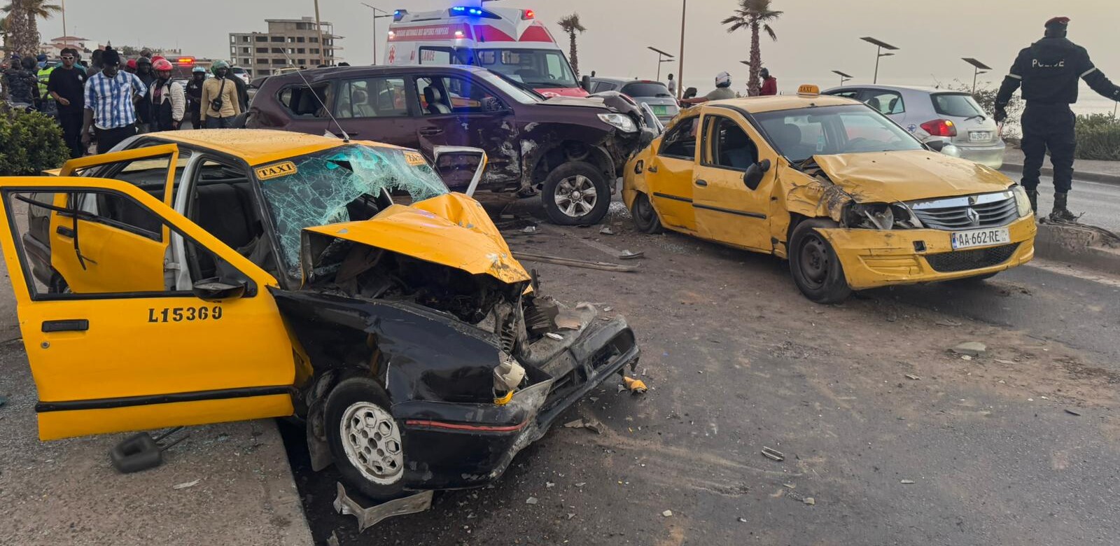 Un accident qui nécessite une intervention de premiers secours, une réanimation cardio-pulmonaire et l'organisation des interventions